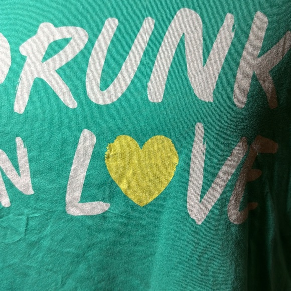 WILDFOX 100% Cotton Cropped Baby Tee / Tshirt “Drunk on Love” GREEN / MEDIUM - Picture 6 of 10